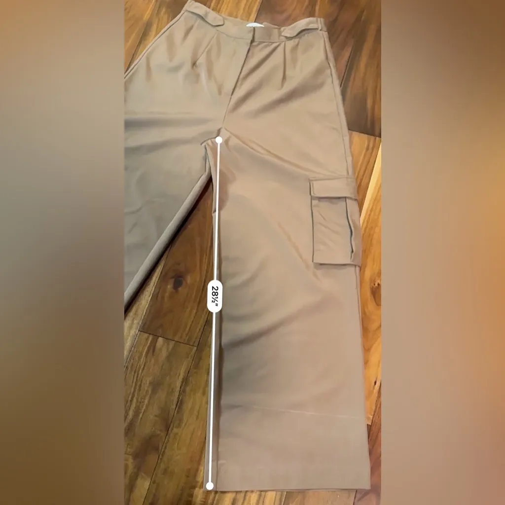 Crescent Pleated High Waist Cargo Trousers - Image 7