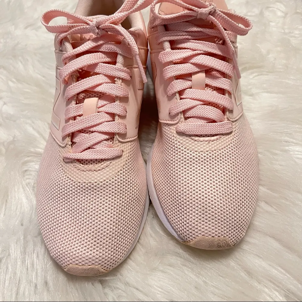 New Balance 24 Cushioning Comfort Mesh Running Sneakers Lace Up Pink Size 9 - Image 2