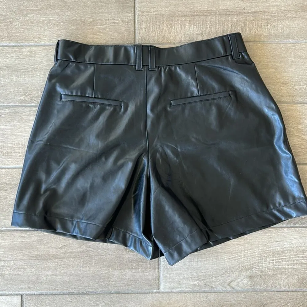 Abercrombie & Fitch Black Vegan Leather Shorts Size: XL - Image 3