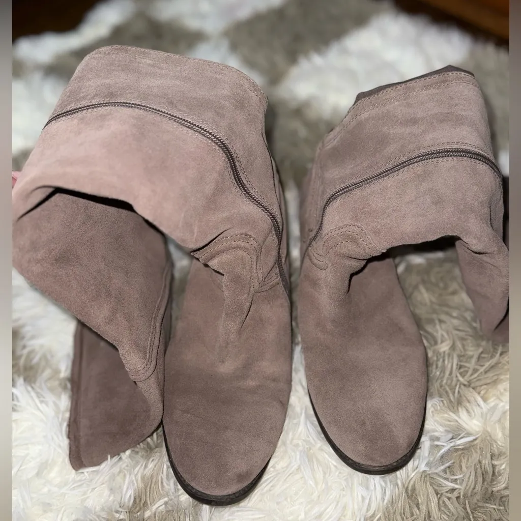 Vince Camuto Taupe Knee-High Boots Pre🩷 - Image 3