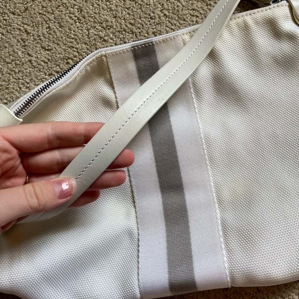 Authentic Bally striped nylon leather shoulder bag white grey - Image 4