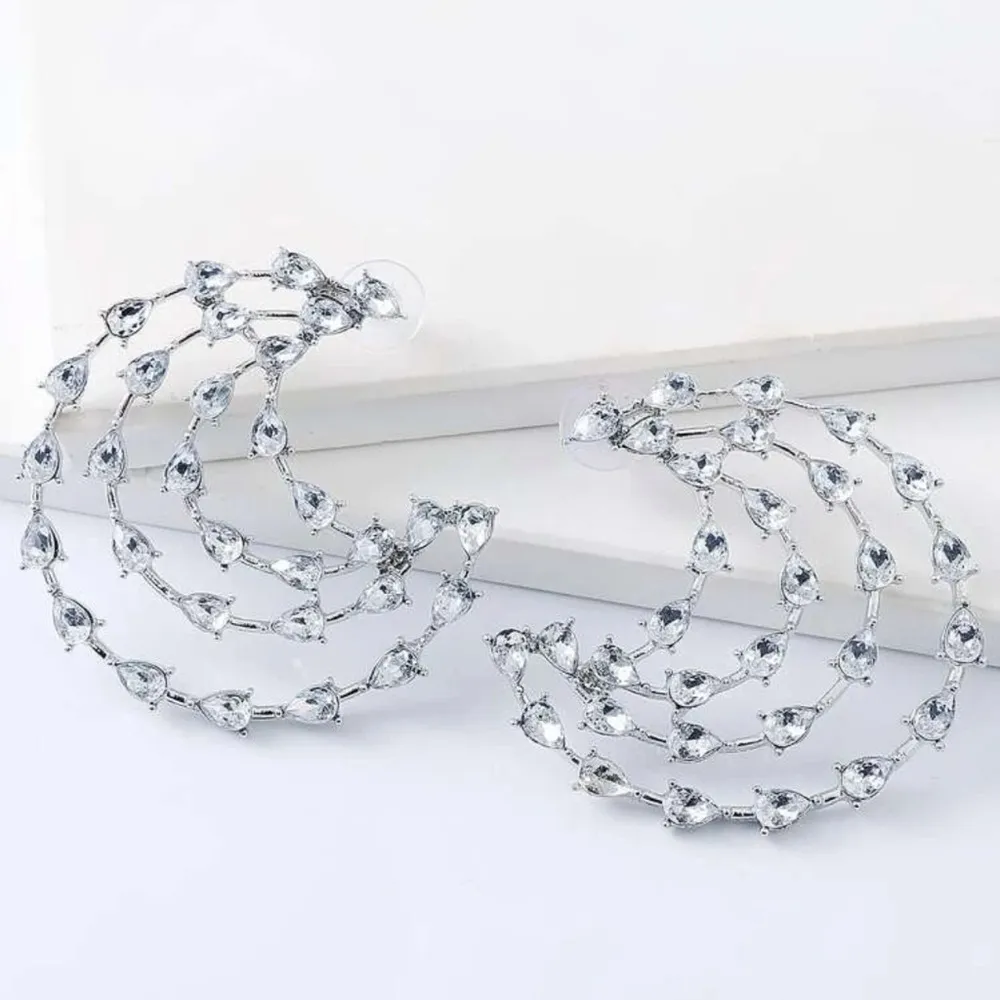 🌙 Moon shaped rhinestone earrings​​​​​​ ✨​​​​​ - Image 5