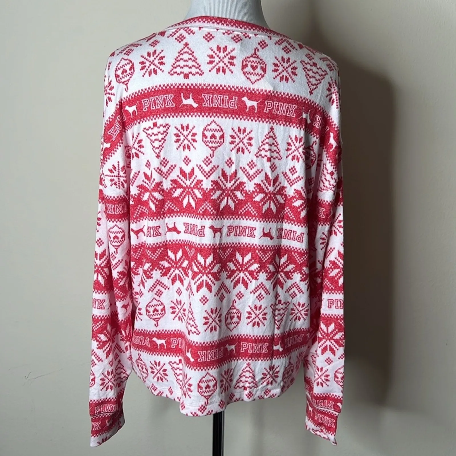 PINK Victoria’s Secret Red and White Christmas Print Sweatshirt - Image 5