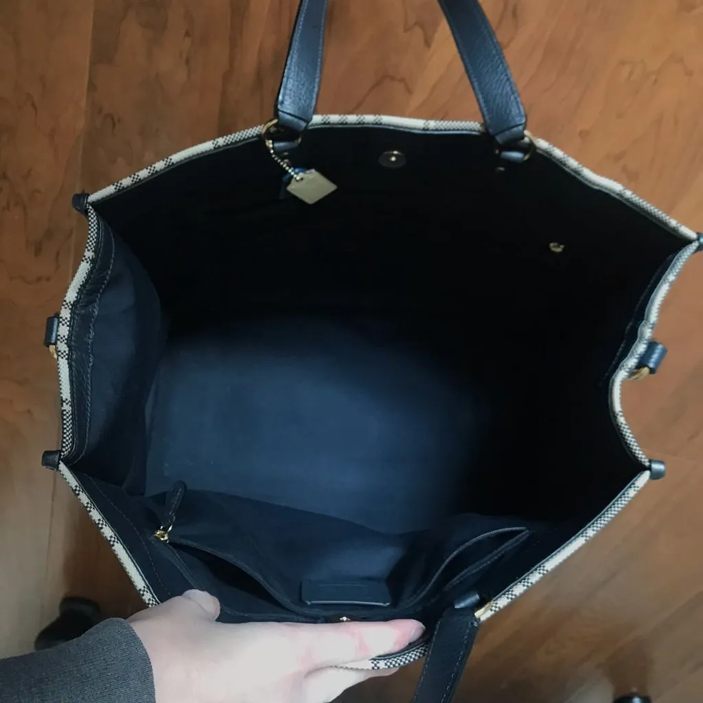 Dempsey Tote Bag 40 With Garden Plaid Print And Coach Patch, C8200 - Image 11