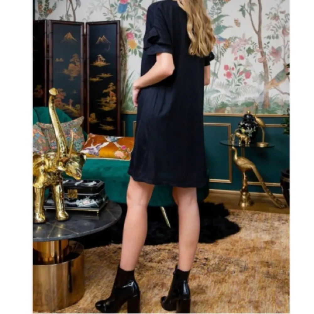 NWT womens size XS Black THML Ruffle Sleeve Floral Embroidered Dress - Image 4