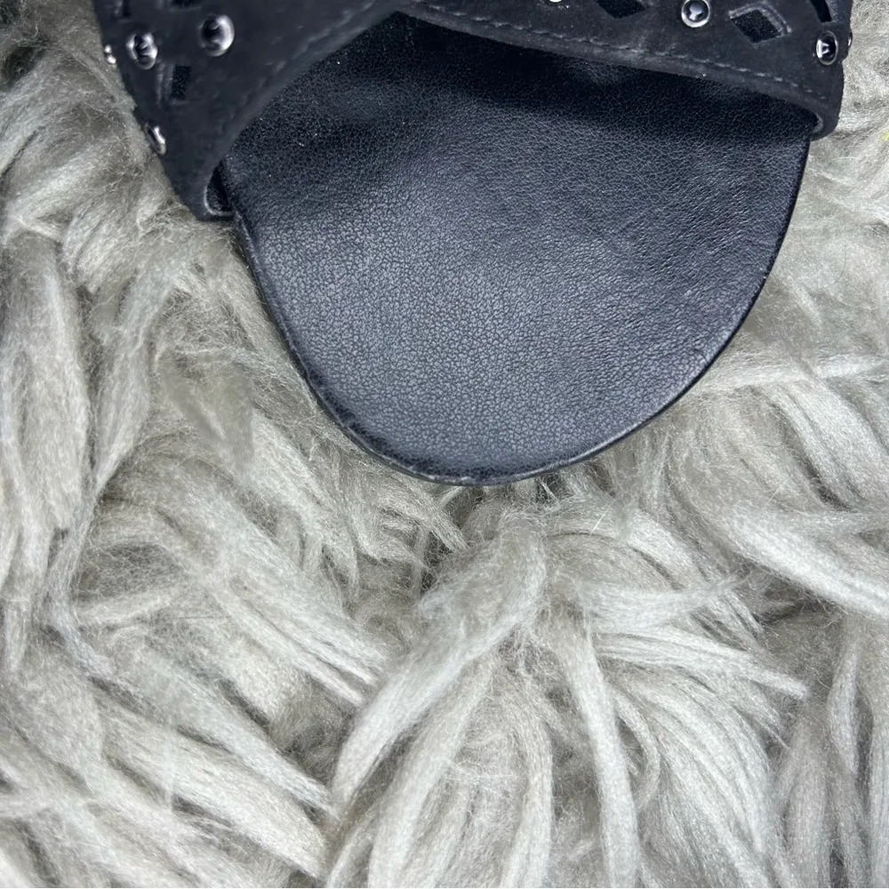 Vince Camuto Endana black studded cut out slide sandals women’s shoe size 8 - Image 5