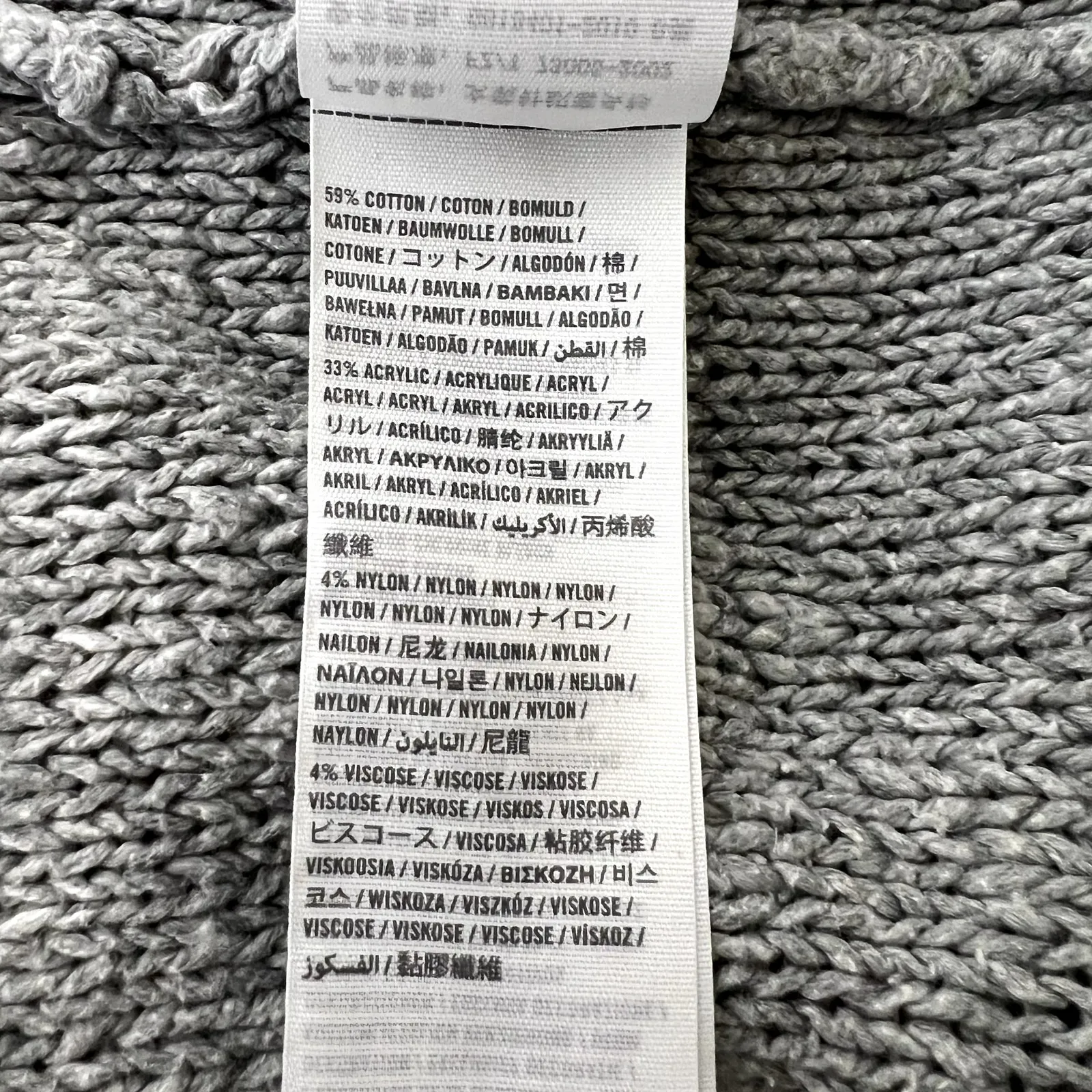 Gilly Hicks Gray Knit V Neck Sweater - Image 7