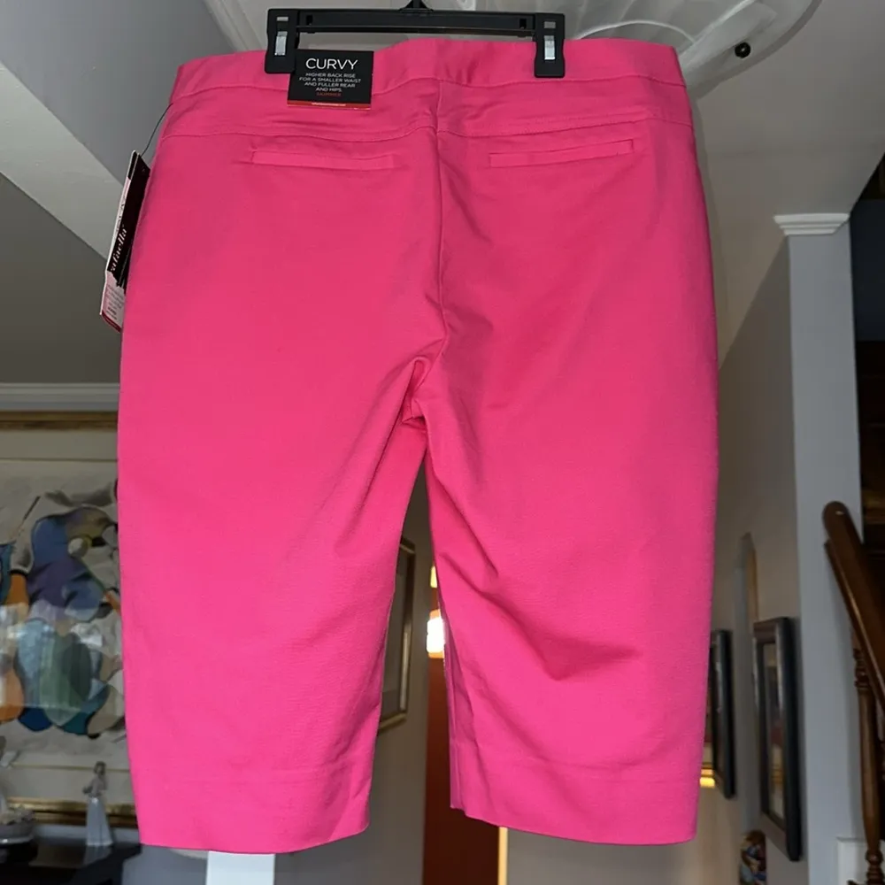 NWT  Curvy Walking Short Sz 12 - Image 2