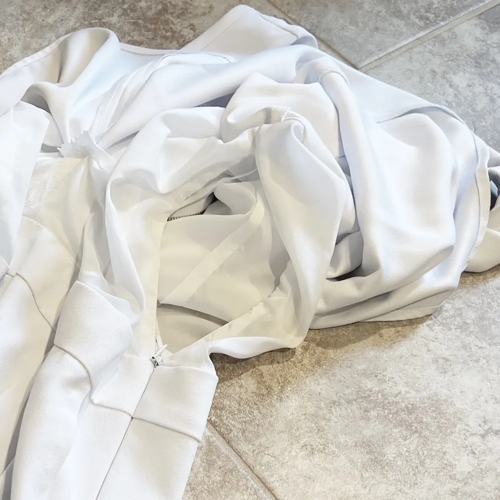 Trina Turk Banning White Crepe Jumpsuit V Neck Zipper Sleeveless White Size 6 - Image 10