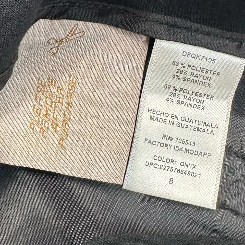 Daisy Fuentes Black High Waist Tailored Shorts With Pockets - Image 11