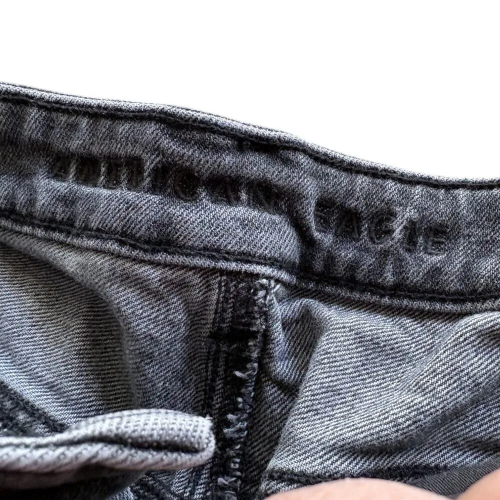 American Eagle High Waisted Mom Jeans Tapered Leg Distressed Smoke Gray Size 10 - Image 3