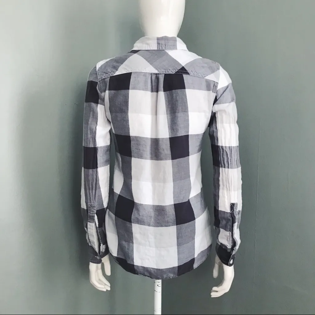 Nollie Plaid Button - Image 4