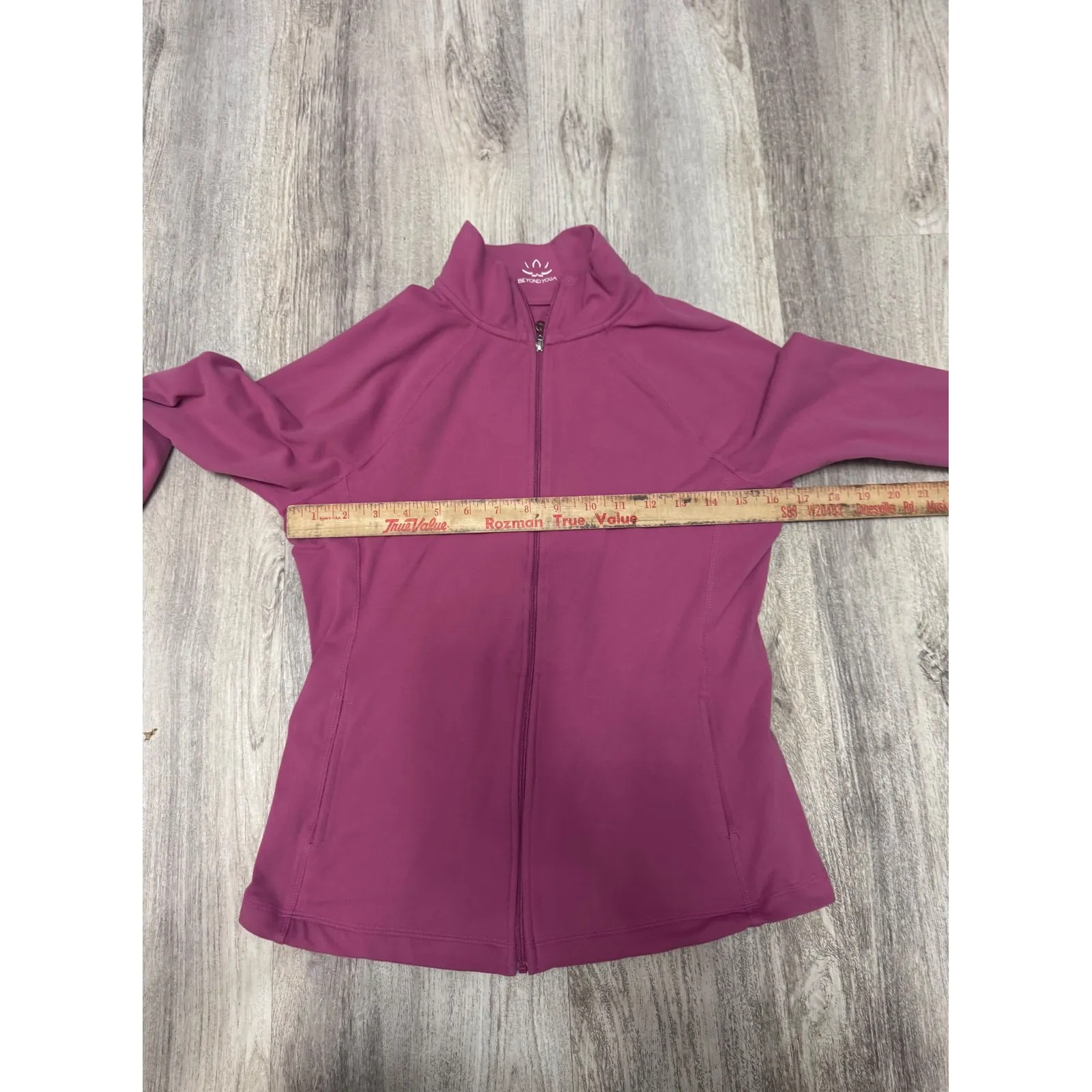 Beyond‎ Yoga Women's Purple Zip Up Long Sleeve Athletic Jacket - Image 6