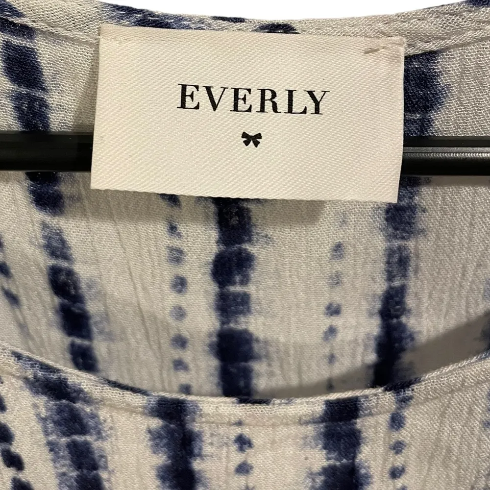 Everly Blue White Tie Dye Short Sleeve Layered Ruffle Flirty Boho Hippie Blouse - Image 4