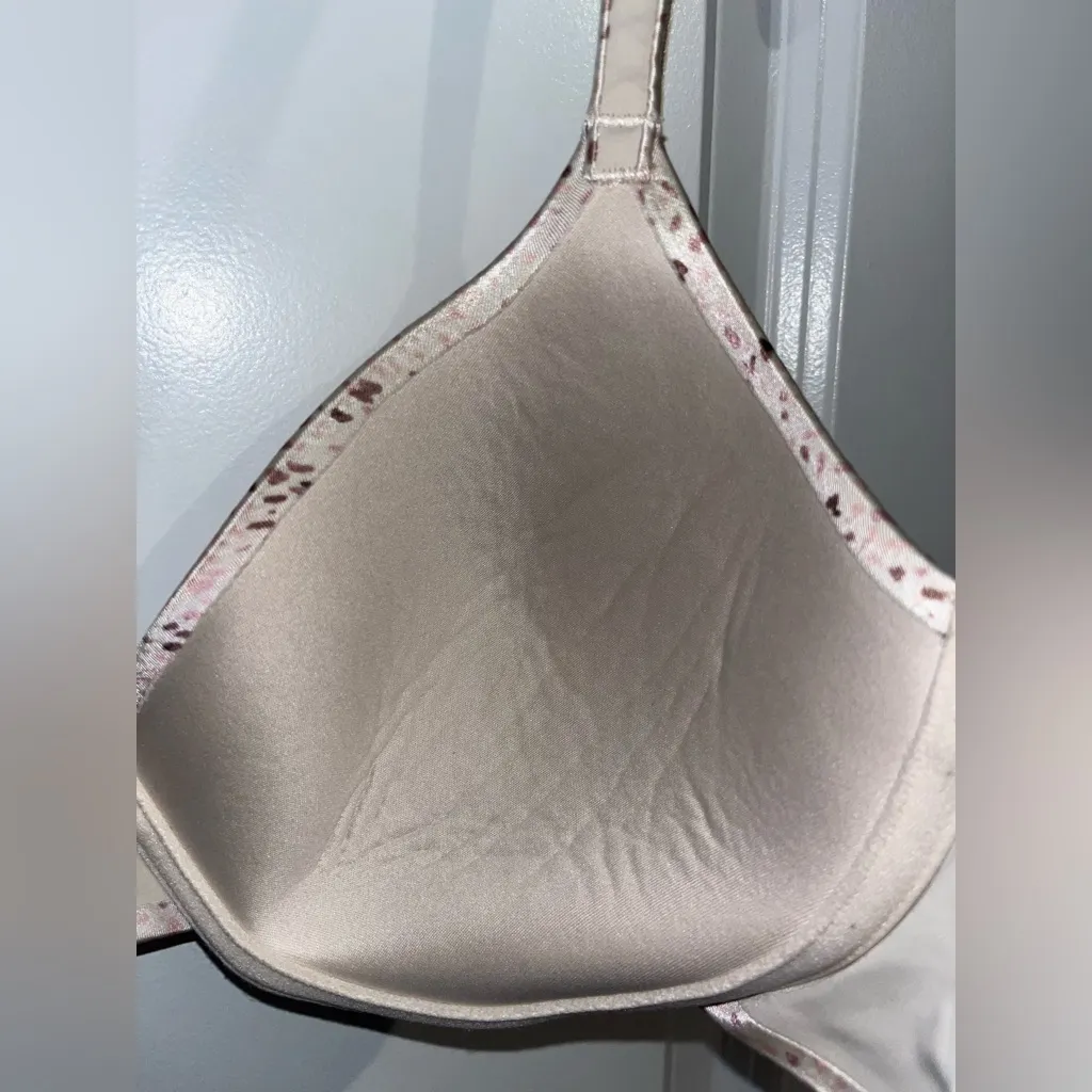 Hanes HU15 HC11 Comfort Fit Criss Cross Lift Underwire 36C Bra Animal Print - Image 8