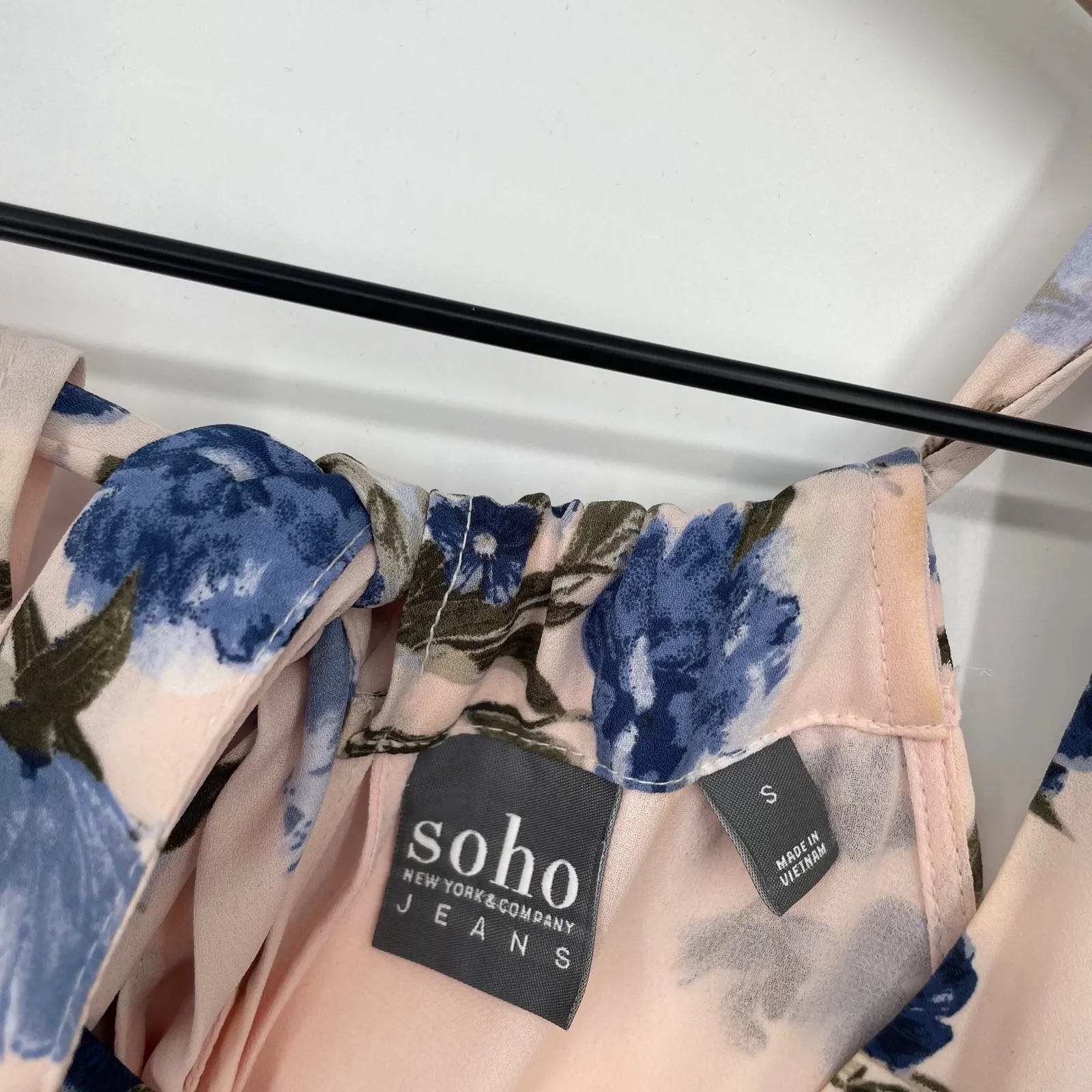 Soho New York & Company Jeans Pink Blue Floral Halter Neck Tank Top Size S - Image 3