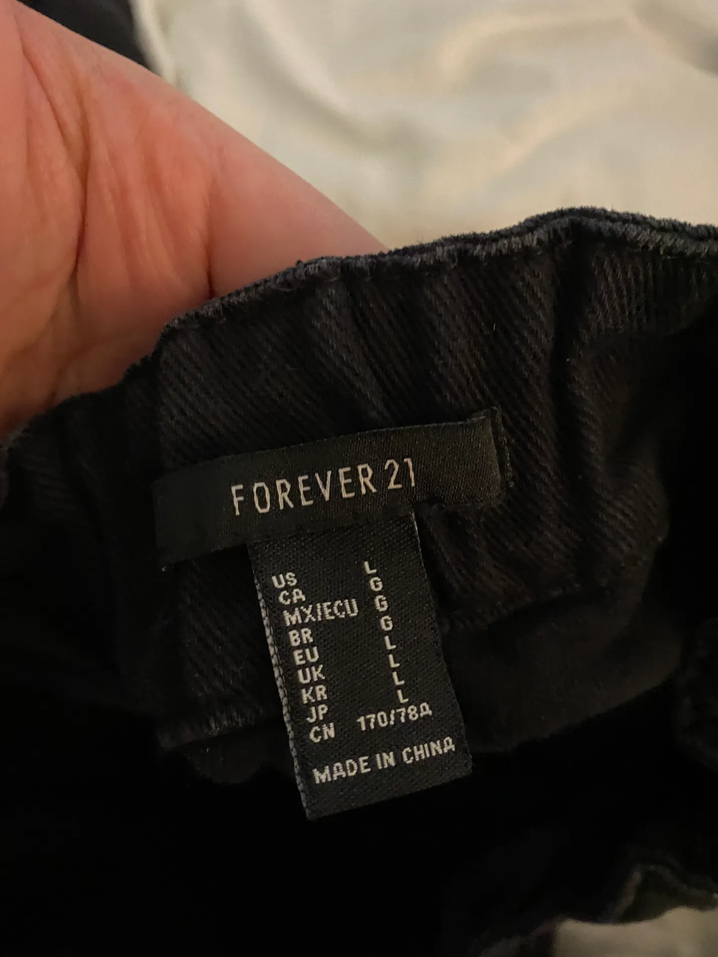 Forever 21 Twill Utility Cargo Joggers Pants - Image 5