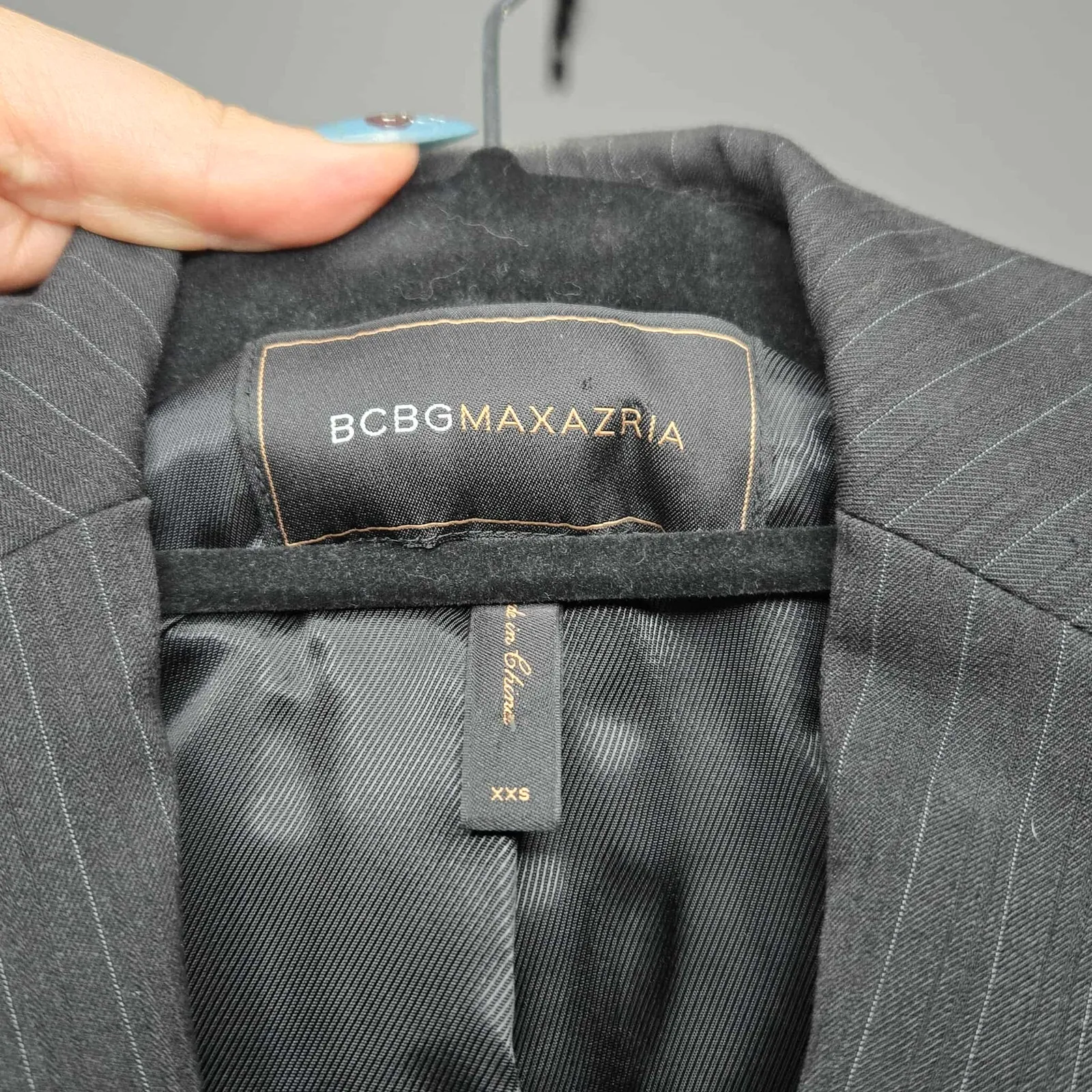 BCBGMaxazria Short Puff Sleeve Pinstripe V-neck Blazer Size XXS - Image 3