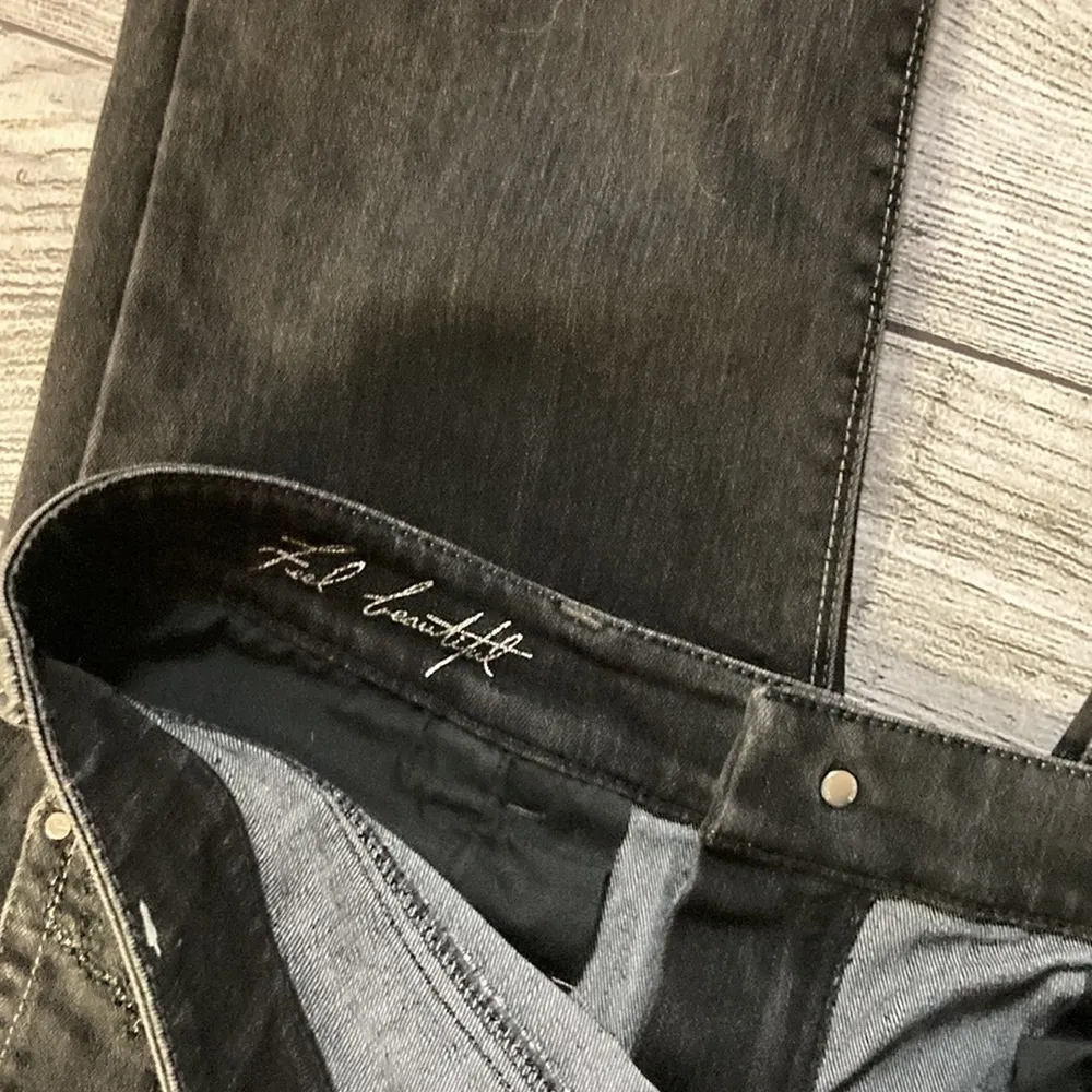 White House black market black crop leg jeans size 10 - Image 4