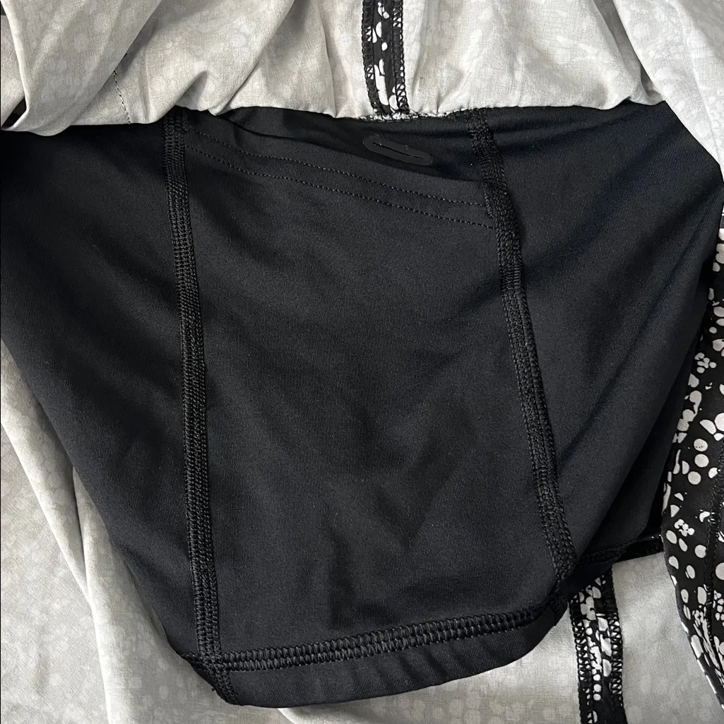Lululemon Pace Rival Skirt Chirasu Black/Chirakasu Alpine White Size 4 Tall - Image 6