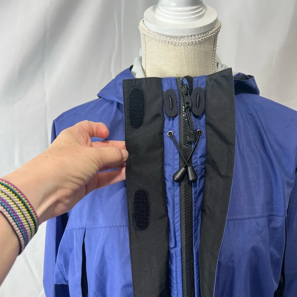 L.L.Bean  navy blue wind breaker jacket - Image 7