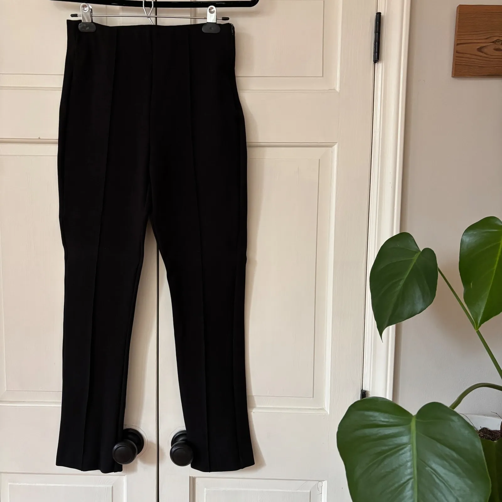 Hugo Boss Tashani Zip Hem Ankle Pants Black Size Medium Pull On Ponte Stretch - Image 4