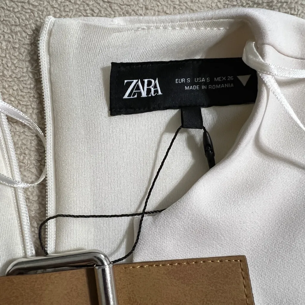 Zara Cream Mini Dress with Brown Buckle Detail - Image 4