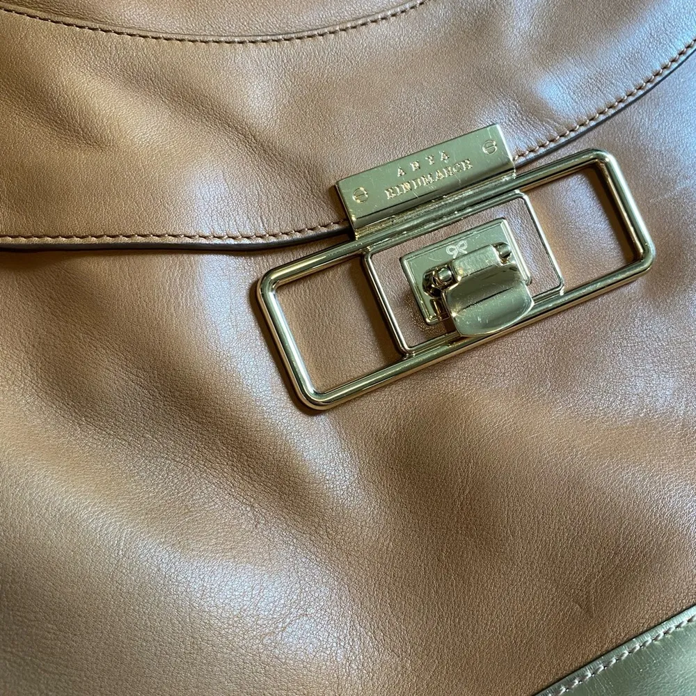 Authentic Anya Hindmarch Cooper hobo tote caramel gold leather crescent Brown - Image 6