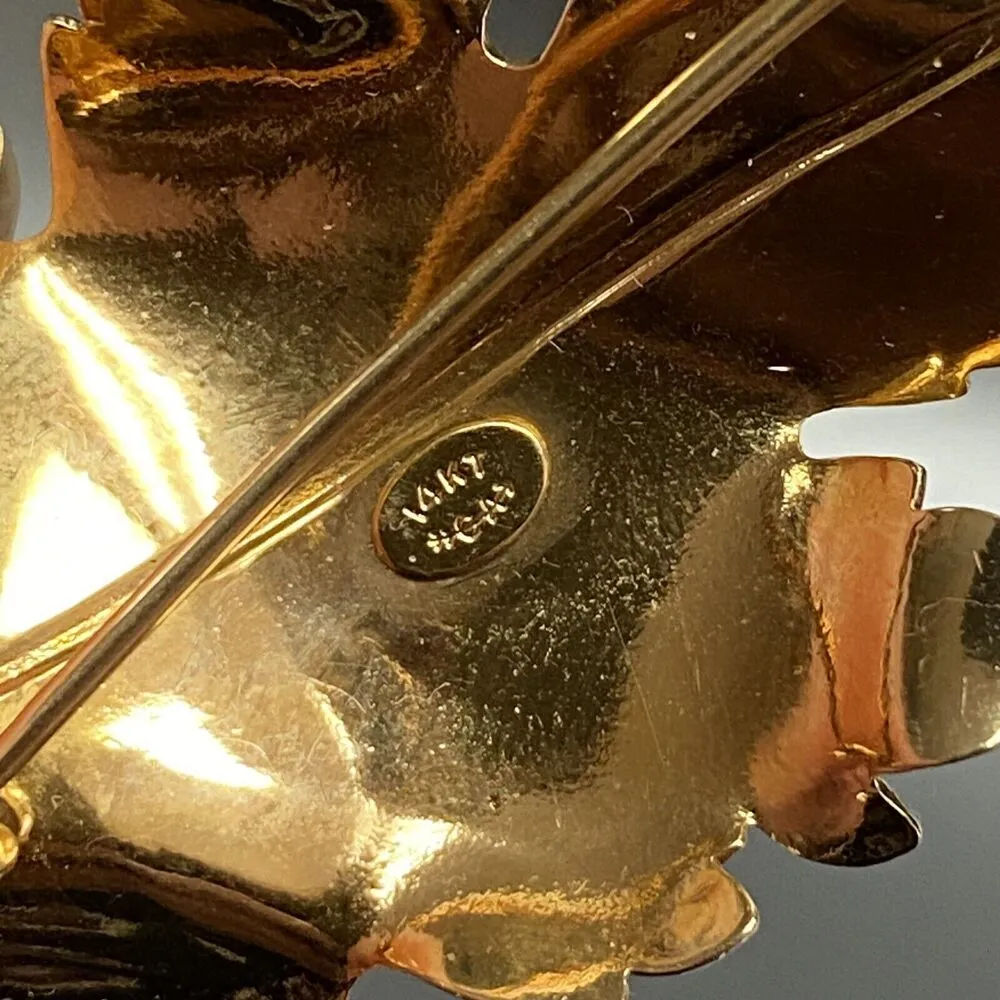 VINTAGE CARL ART Signed 14K Solid Gold Ruby Sapphire MAPLE LEAF BROOCH PIN - Image 3