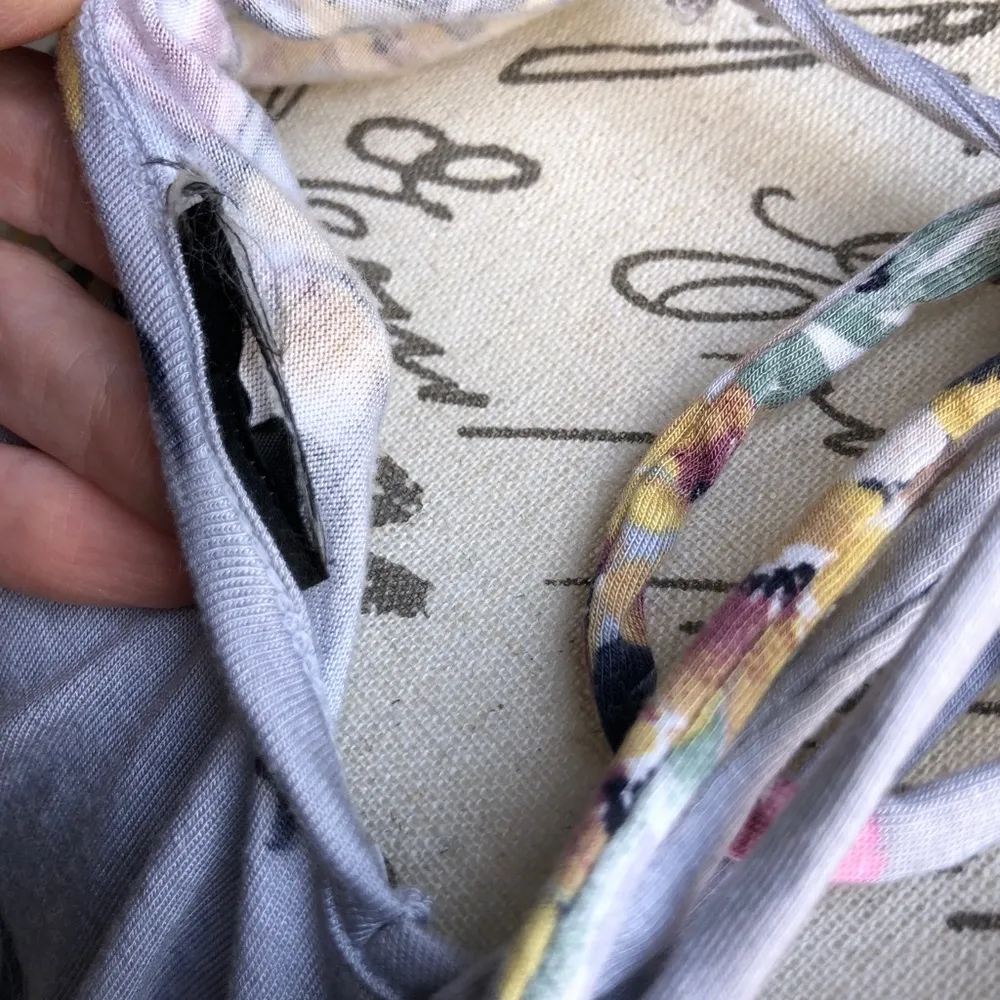 Bobeau V Neck Floral Flutter Sleeve Blouse - Image 5