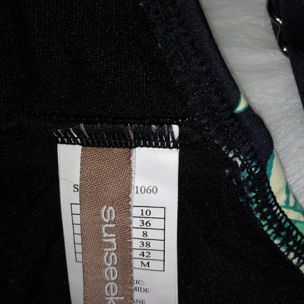 Sunseeker M Black Pink Bikini Swim Top Size M - Image 4