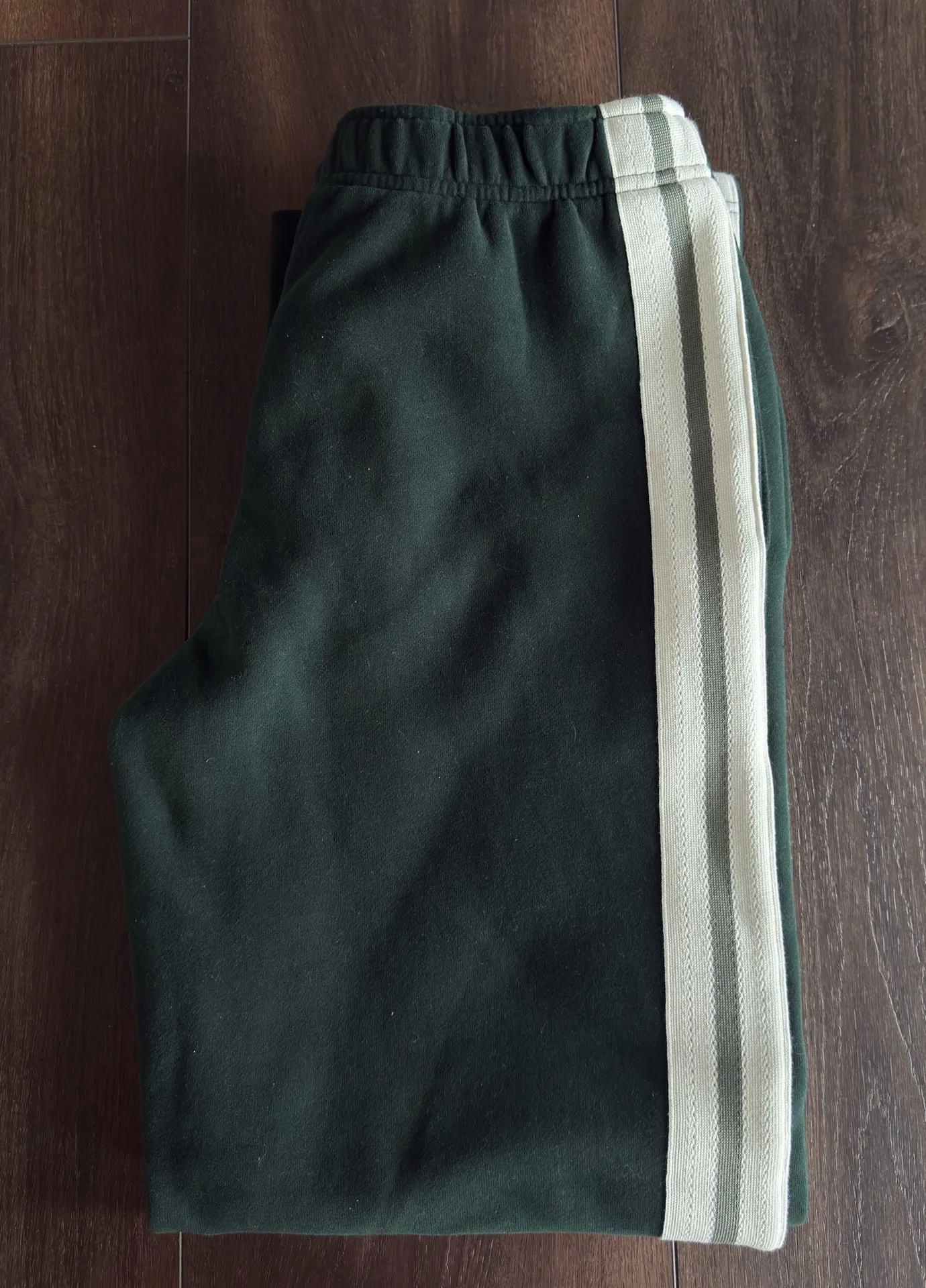 Aritzia TNA Sweatpants  - Image 2