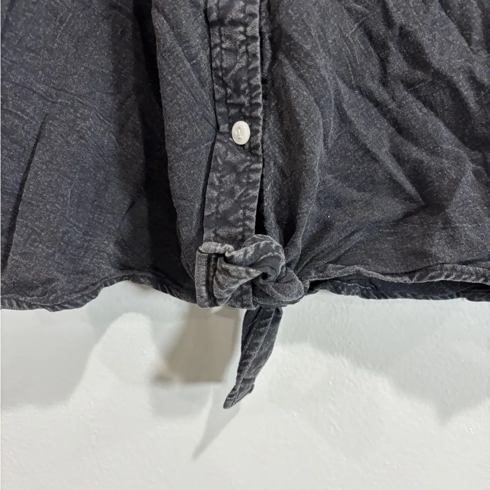 Sim & Sam Black button down tie front cropped shirt medium casual Beachy - Image 3