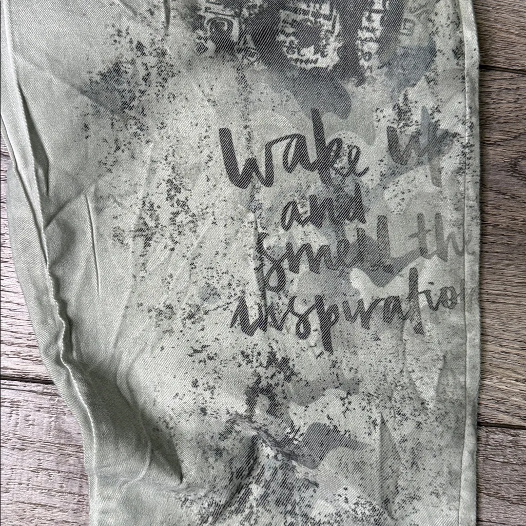 Bella Amore “Wake Up And Smell The Inspiration” Green Camouflage Joggers - Image 5