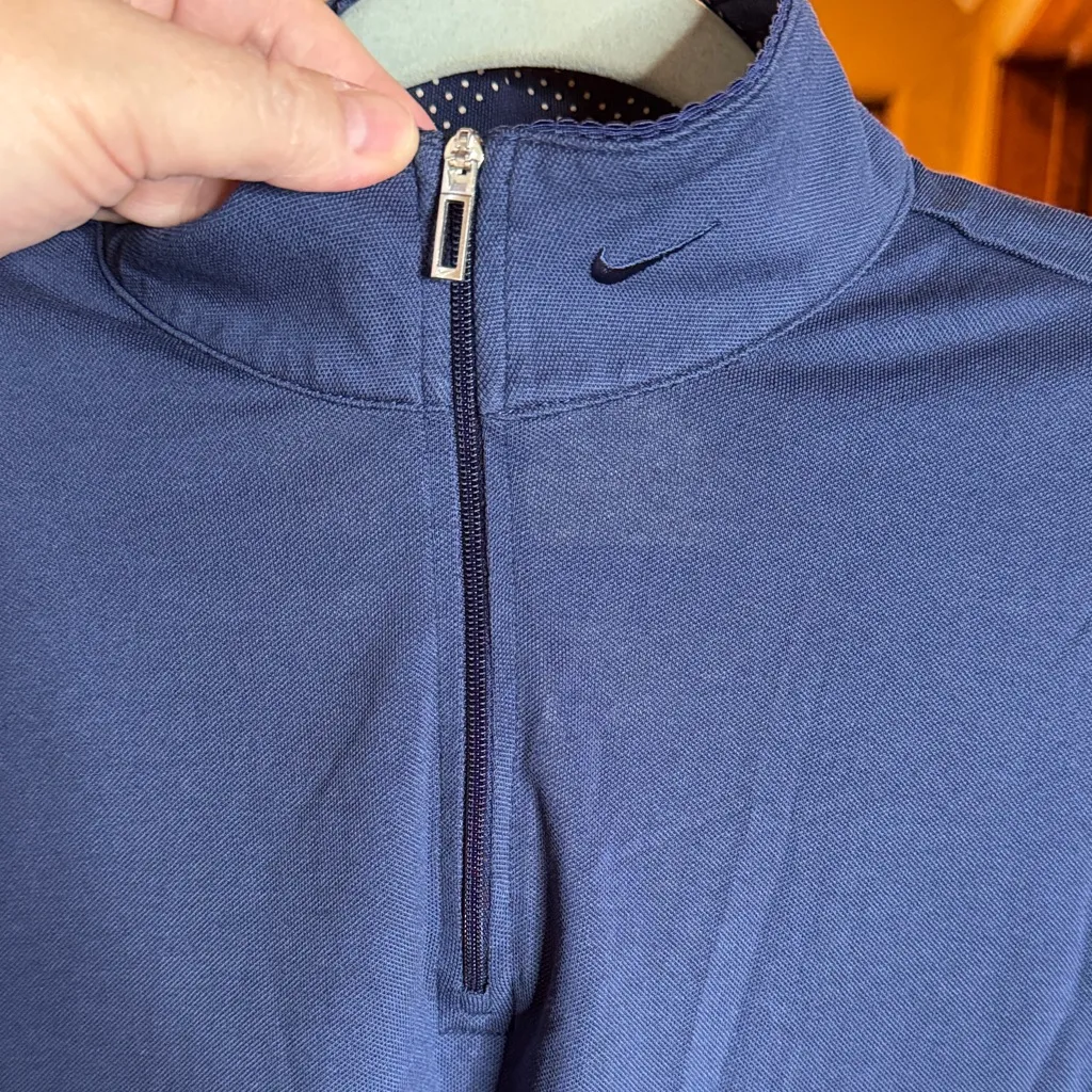 Nike Golf Women's 1/4 Zip Dri-Fit Midnight Blue Polo Shirt Size Medium - Image 5