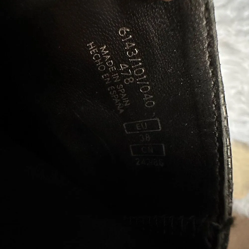 Zara basic collection black bootie, zippered back - Image 10