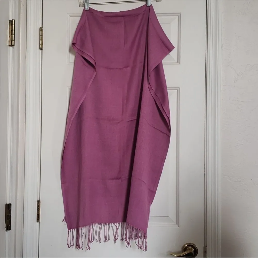 Purple Pashmina Scarf/Wrap Brand New - Image 2