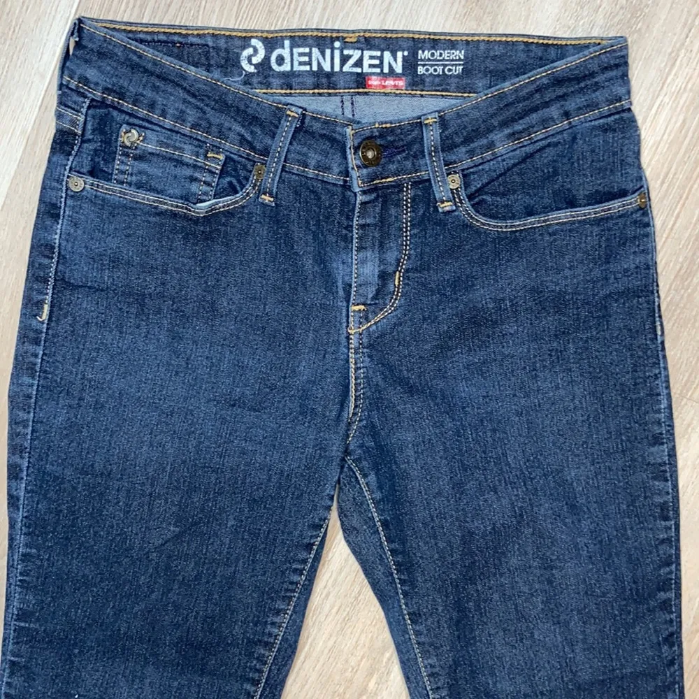 LEVI’S DENIZEN Moden Boot Cut Denim Jeans Size 30 - Image 3