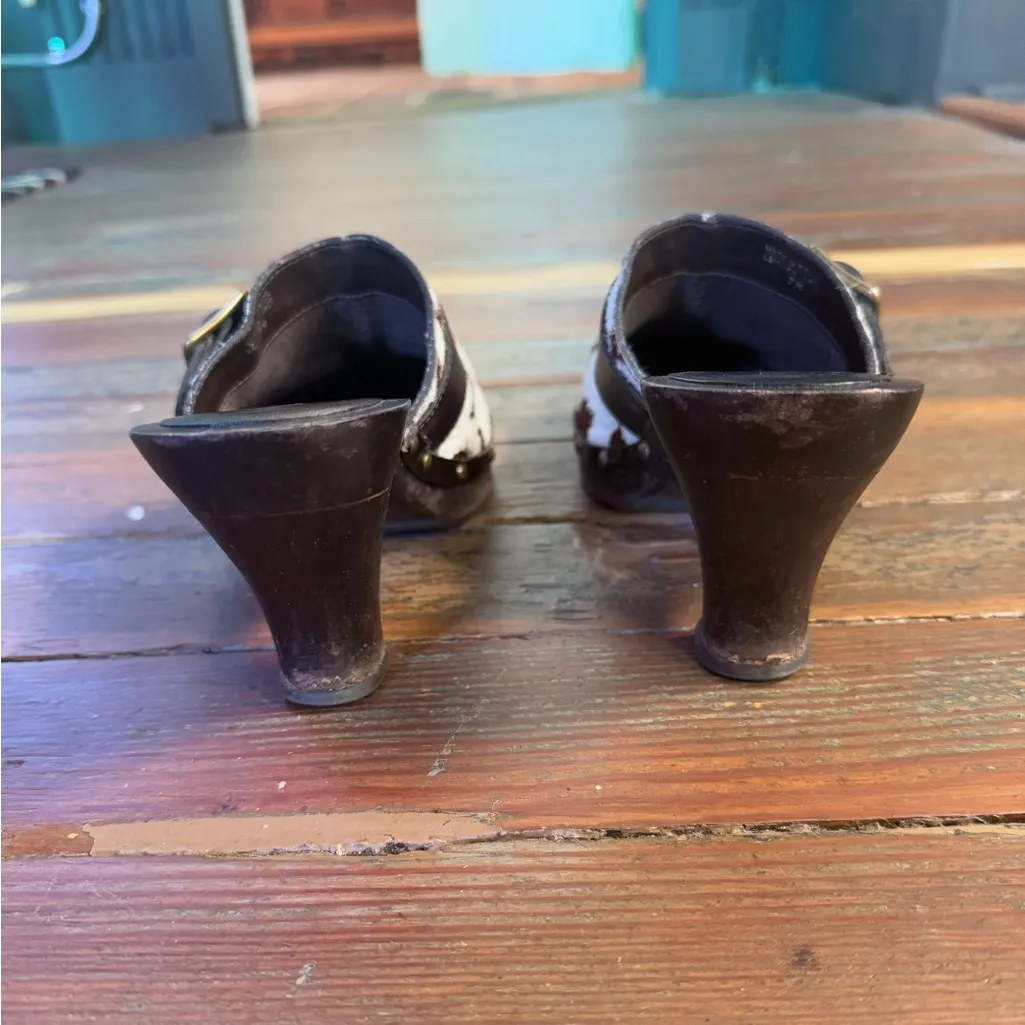 Vintage 90s MIA Cow Print Calf
Hair Leather Wood Mules - Size 7 💛🍄 - Image 5