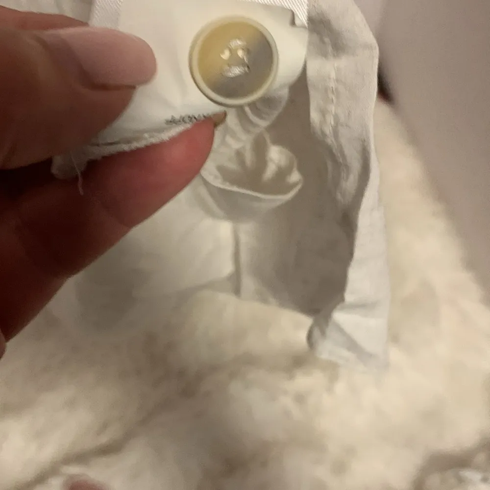 MONA LISA CREAM COLORED WITH BLUE CHECK BUTTON DOWN BLOUSE SHORT SLEEVE Size M - Image 4