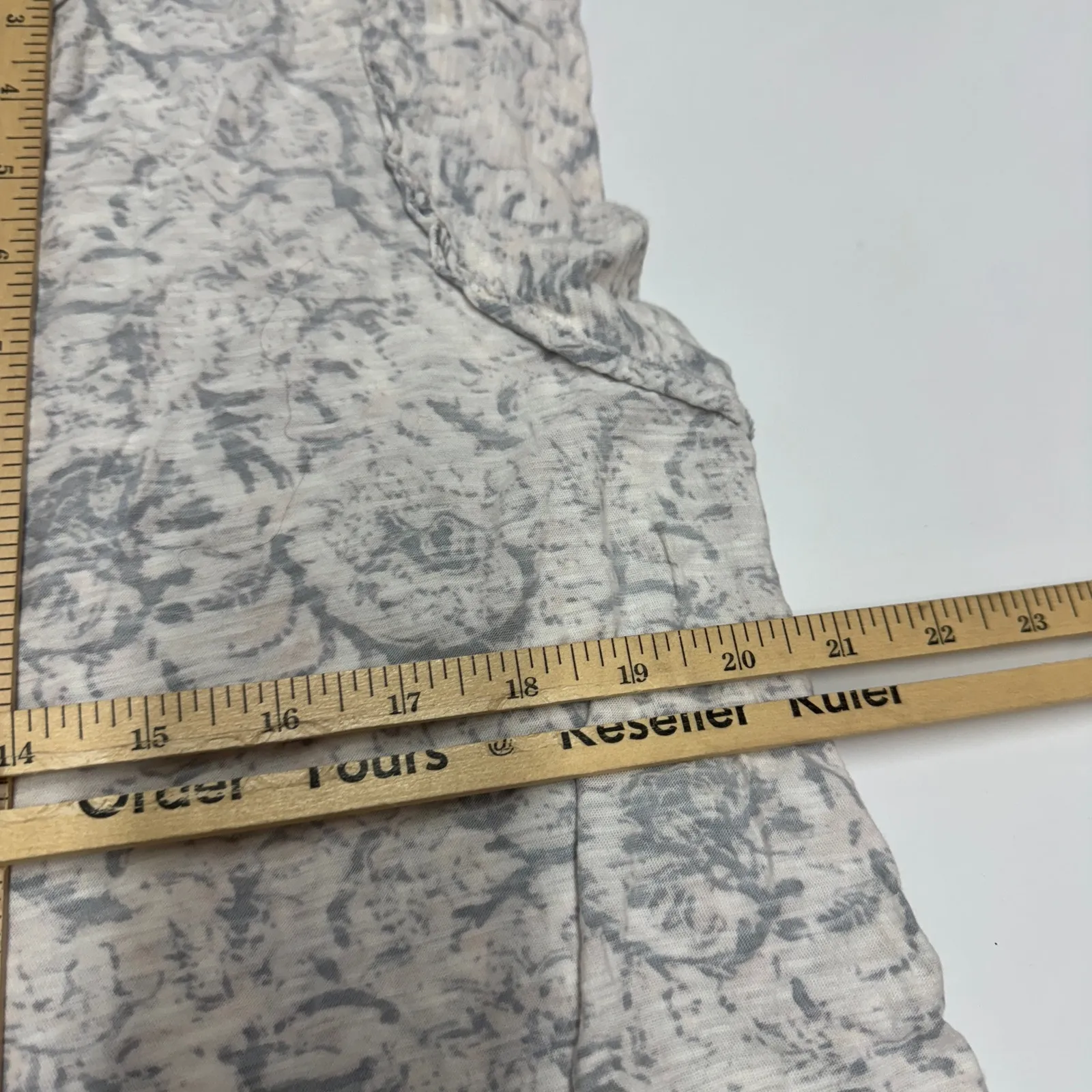 Free People Top Womens X Small Ivory Combo Blue Floral Print Hide Tide‎ Tee - Image 10