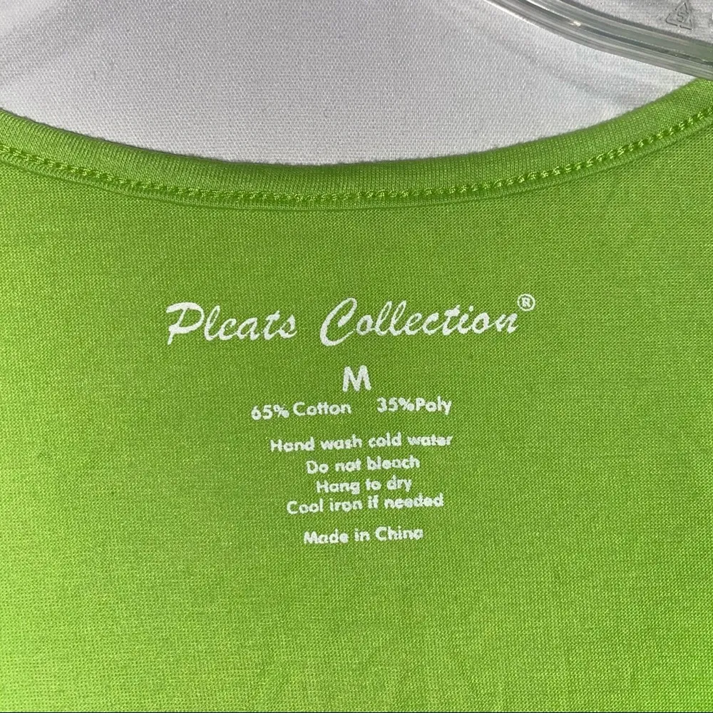 Pleats Collection Lime Green Sleeveless Top Medium - Image 3