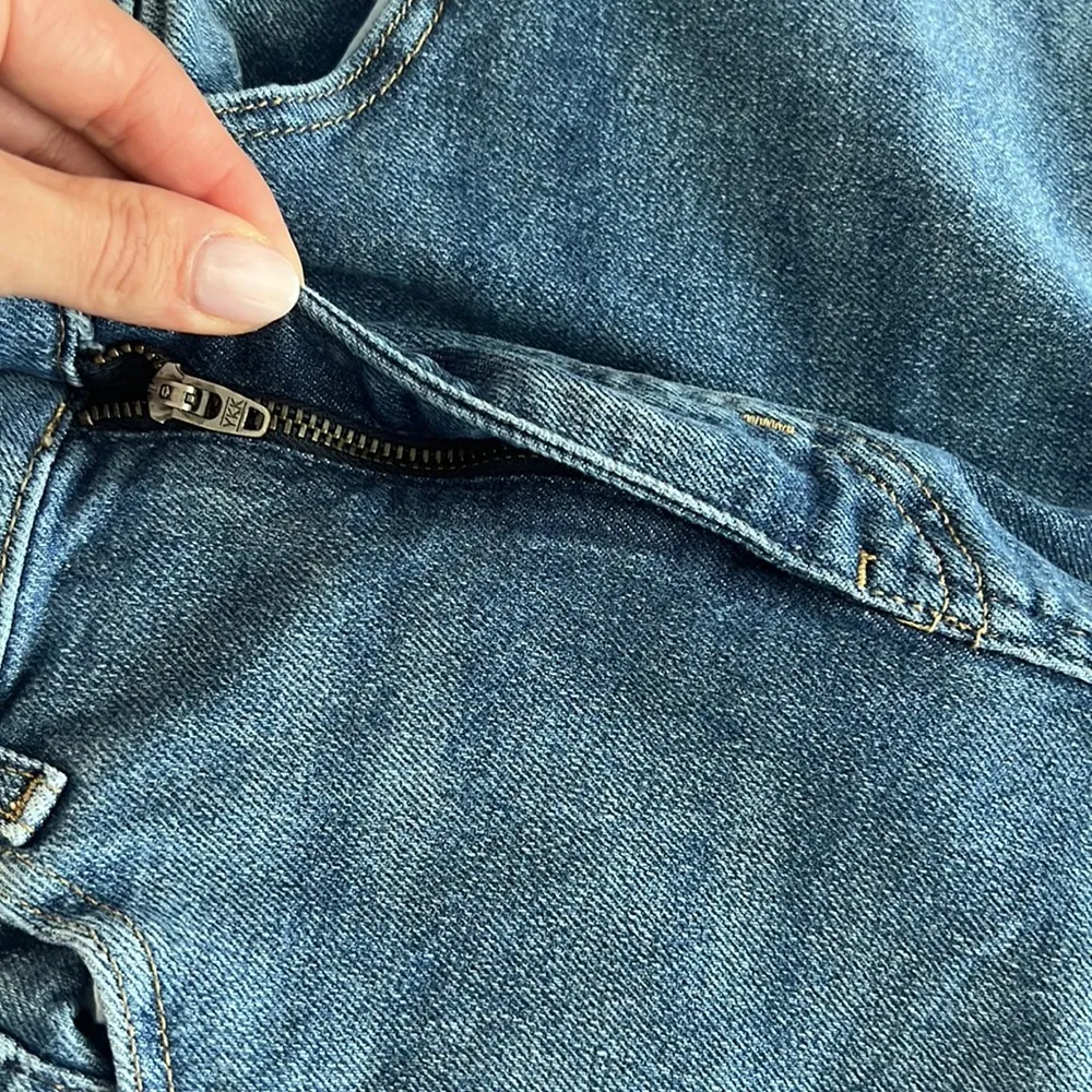 Jeans Size 8 Skinny - Image 7