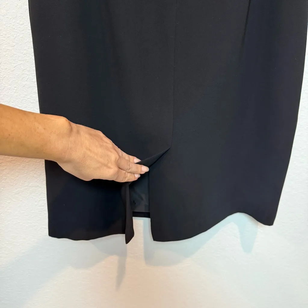 Le Suit Two Piece Black Blazer with White Collar - Image 8