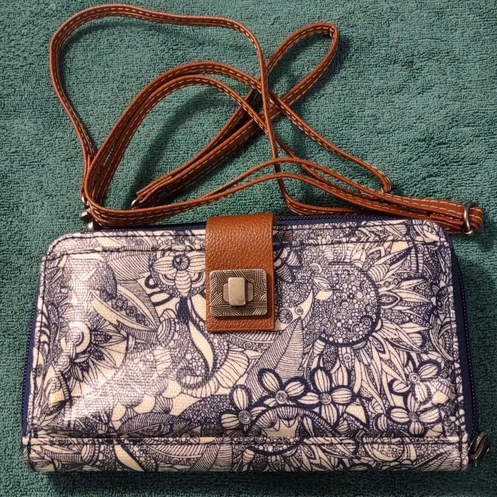 Sakroots wristlet/shoulder bag - Image 3