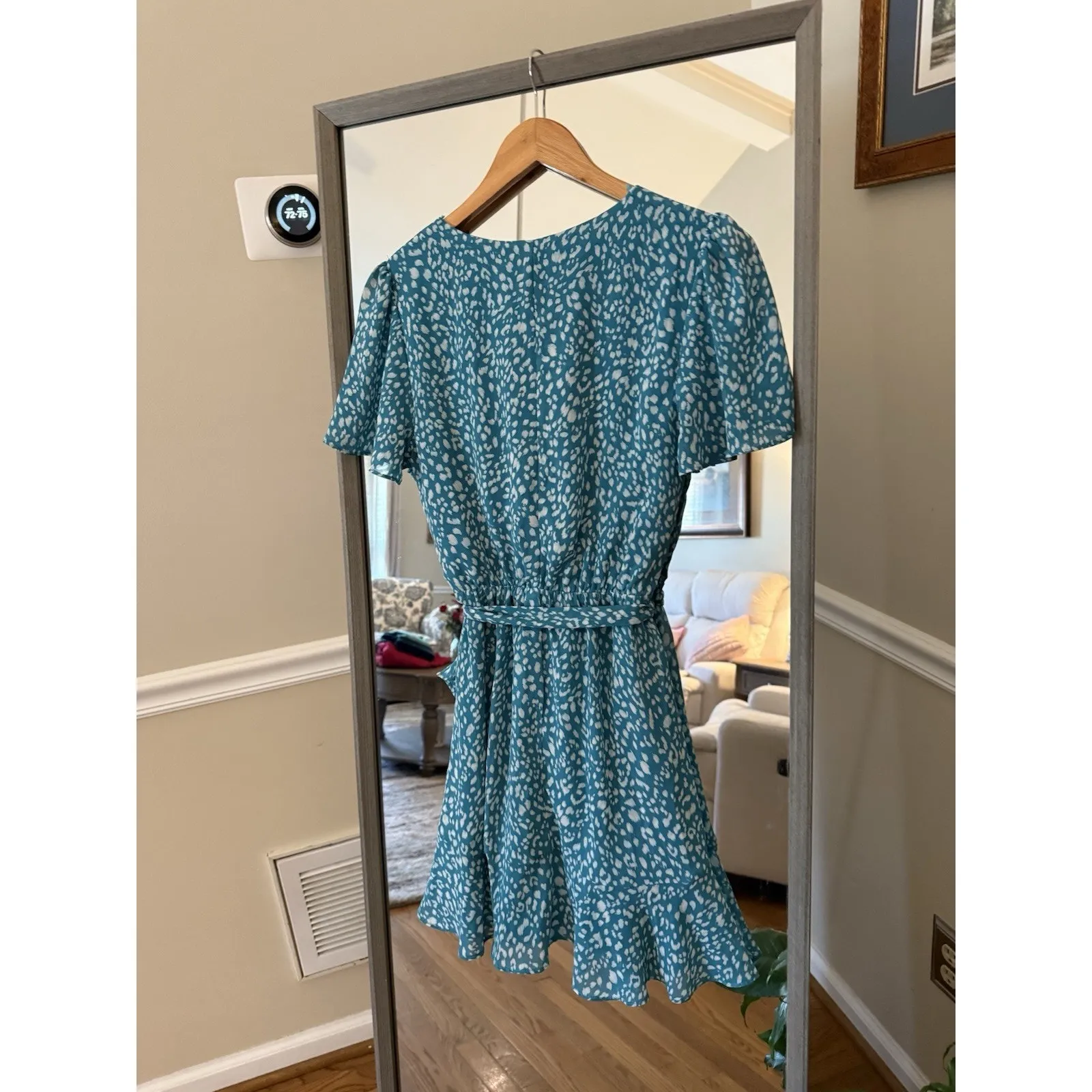 Jun & Ivy White & Blue Floral Wrap V Neckline Lined Dress XXS - Image 5