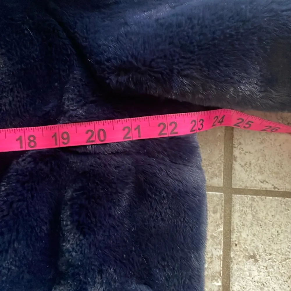 Gal Meets Glam Collection Reese Faux Fur Jacket Navy - Image 14