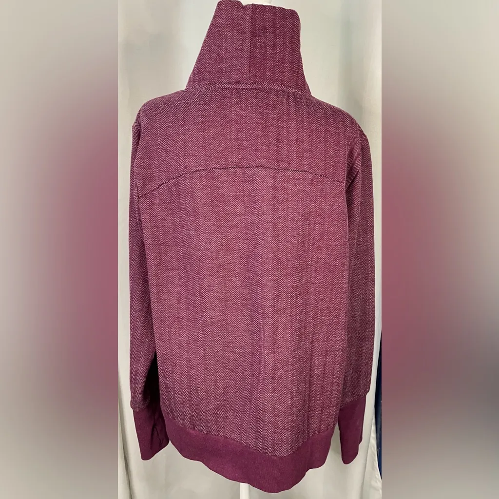 Avia Red‎ Cowl Turtleneck athletic style sweatshirt - Image 6