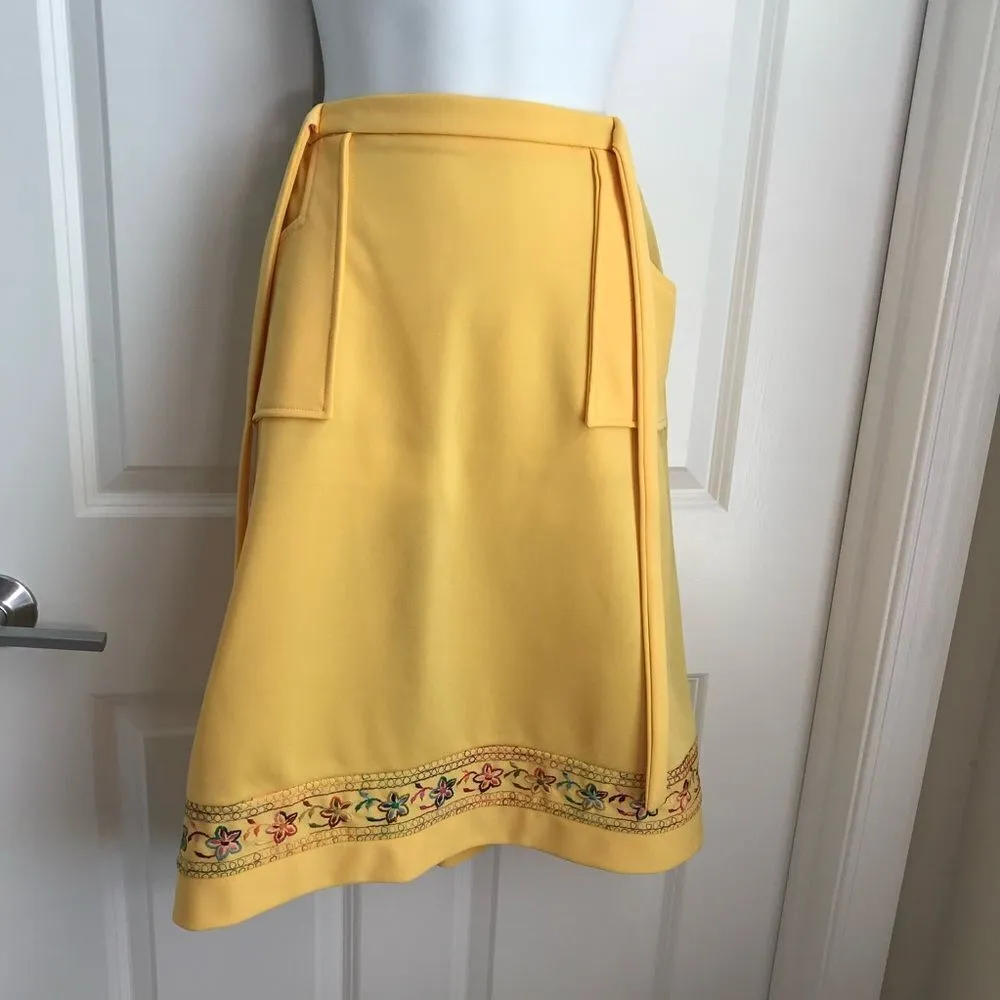 Vintage 70s Embroidered Floral Boho Pocket Skirt Dirndl, Marigold Saffron Yellow Size M - Image 12