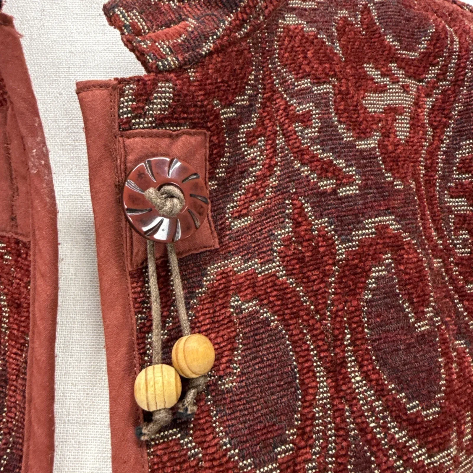 Flashback 90s Vintage Maroon Tapestry Jacquard Jacket Size XL Tassel Buttons Red - Image 3